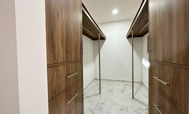 CASA EN VENTA EN LOMAS DE COCOYOC