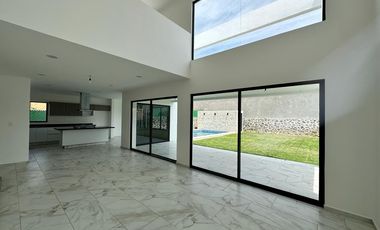 CASA EN VENTA EN LOMAS DE COCOYOC