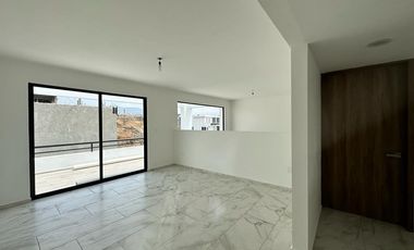 CASA EN VENTA EN LOMAS DE COCOYOC