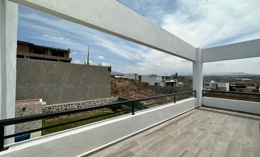 CASA EN VENTA EN LOMAS DE COCOYOC