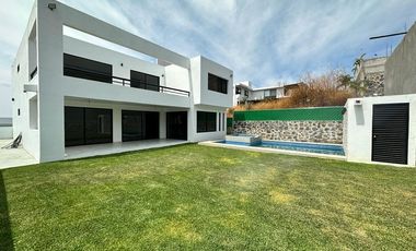 CASA EN VENTA EN LOMAS DE COCOYOC