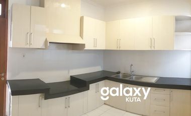 DIJUAL / DISEWAKAN RUMAH MEWAH PEMUDA DEKAT PLAZA RENON DENPASAR, BALI