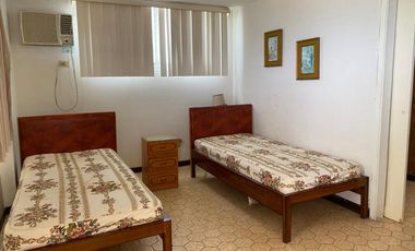 Se vende departamento al pie de la playa Salinas