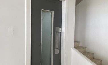 Se vende departamento al pie de la playa Salinas