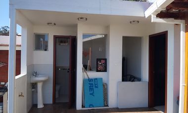 ELEGANTE Y MODERNA CASA