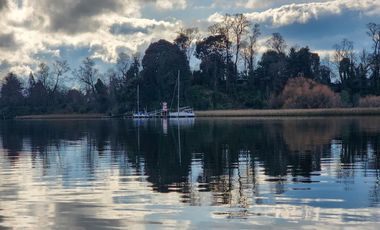 Espectacular terreno de 4ha con 200m de frente de río Angachilla, Valdivia