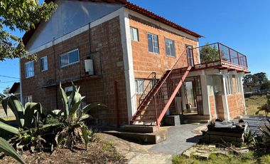 Venta Tenencia de GRO Mpio. de  Epitacio Huerta Distrito de Maravatio, Michoacan.