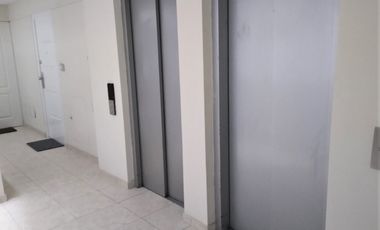 SURCO VENTA DEPARTAMENTO 1ER PISO 3 DORM 3 BAÑOS A/SERVICIO + COCHERA $ 120K