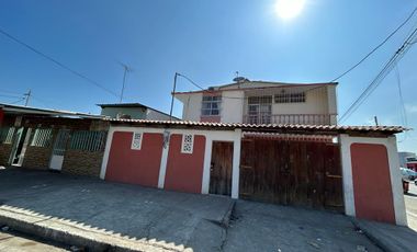 VILLAMIL PLAYAS BARRIO CRISTALINA  ALQUILO CASA ESQUINERA DE DOS PISOS