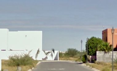 ¡APROVECHA ESTA INCREÍBLE OPORTUNIDAD PARA HACER CRECER TU PATRIMONIO! Casa en REMATE BANCARIO Residencial Longoria, Nuevo Laredo, Tamaulipas
