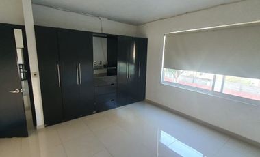 Amplia y Hermosa Casa en Renta en Metepec a 2 Cuadra De Av Tecnológico y Av Las Torres a Unos Pasos De La Estación Del Tren Tecnológico