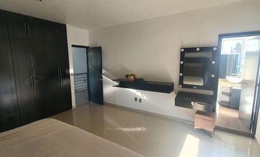 Amplia y Hermosa Casa en Renta en Metepec a 2 Cuadra De Av Tecnológico y Av Las Torres a Unos Pasos De La Estación Del Tren Tecnológico