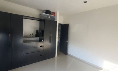 Amplia y Hermosa Casa en Renta en Metepec a 2 Cuadra De Av Tecnológico y Av Las Torres a Unos Pasos De La Estación Del Tren Tecnológico