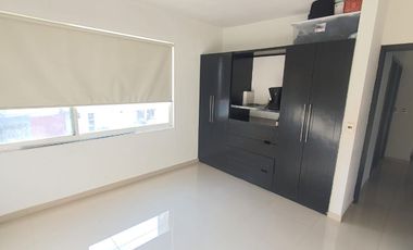 Amplia y Hermosa Casa en Renta en Metepec a 2 Cuadra De Av Tecnológico y Av Las Torres a Unos Pasos De La Estación Del Tren Tecnológico