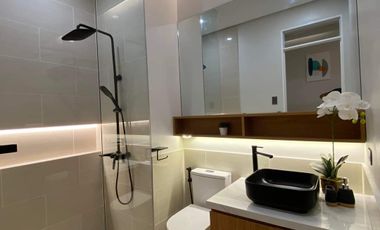 High End Mixed-Use 2BR Condominium FOR SALE in Mandaluyong City