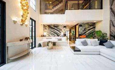 Sale with Tenant Quarter 31