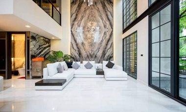 Sale with Tenant Quarter 31