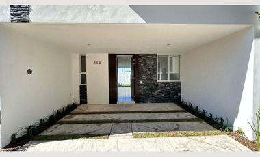 CASA EN VENTA EN COTO NOUVE