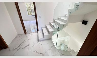 CASA EN VENTA EN COTO NOUVE