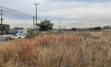 TERRENO USO DE SUELO MIXTO LA TIJERA