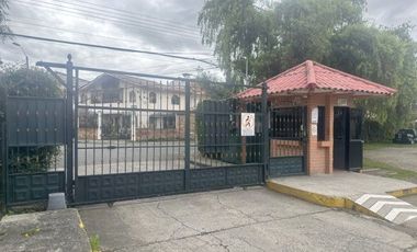 Oportunidad departamento en venta con 110m2C en los Multifamiliares El Jardín – Cuenca
