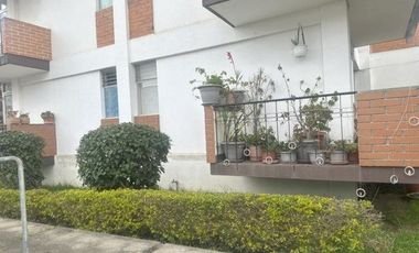 Oportunidad departamento en venta con 110m2C en los Multifamiliares El Jardín – Cuenca