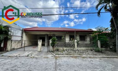 4-BEDROOM HOUSE AND LOT FOR SALE.