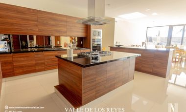CASA EN VENTA EN VALLE DE LOS REYES
