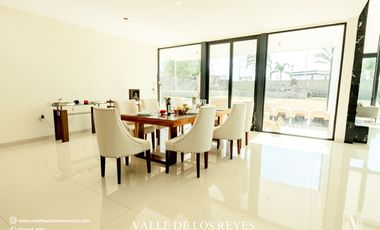 CASA EN VENTA EN VALLE DE LOS REYES