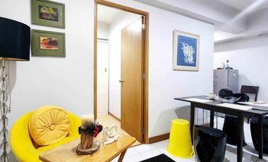 For Sale: Your Paranque Lifestyle Starter – A Semi-Furnished Condo in Woodsville Viverde Mansions