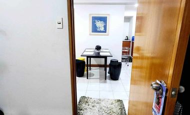 For Sale: Your Paranque Lifestyle Starter – A Semi-Furnished Condo in Woodsville Viverde Mansions