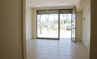 Se arrienda local comercial en Concón