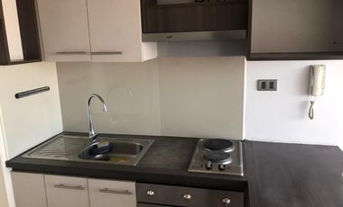 Se arrienda lindo dep 1D1B Metro Hospitales