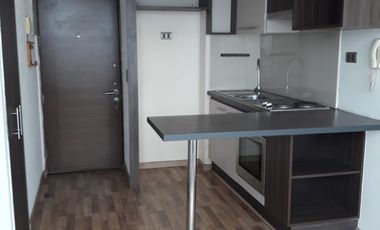 Se arrienda lindo dep 1D1B Metro Hospitales