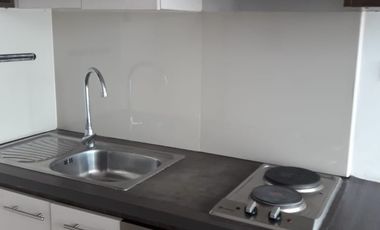 Se arrienda lindo dep 1D1B Metro Hospitales