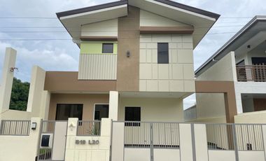 3BR RFO House for Sale in Cavite Village along Aguinaldo Highway