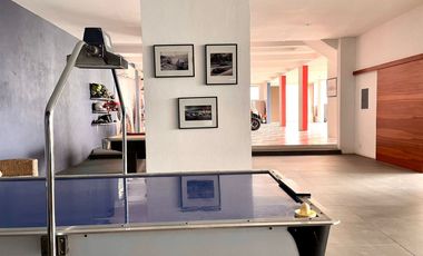 EXCEPCIONAL CASA EN VENTA EN AVANDARO, CON VISTA AL LAGO.