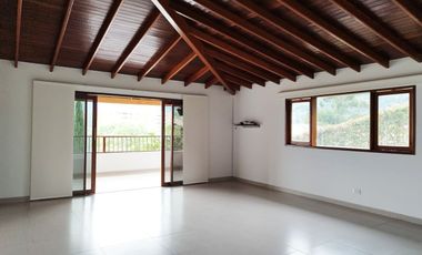 PR19380 Casa Comercial en arriendo en el sector La Mina