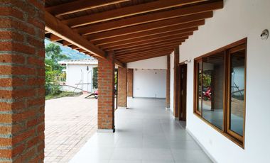 PR19380 Casa Comercial en arriendo en el sector La Mina