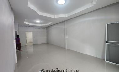 ขายบ้าน รีโนเวท โพธิ์กลาง โคราช พร้อมอยู่ 3 ห้องนอน 2 ห้องน้ำ พื้นที่กว้างขวาง ขนาดพื้นที่ 51 ตร.วา ใกล้เทศบาลตำบลโพธิ์กลาง , วัดหนองไผ่ อำเภอเมือง นค