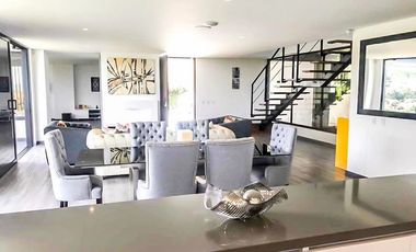 8767 Casa en arriendo en el sector Altos de las Palmas