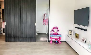 8767 Casa en arriendo en el sector Altos de las Palmas