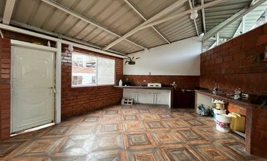 Casa rentera en venta en Cdla. Pio Jaramillo