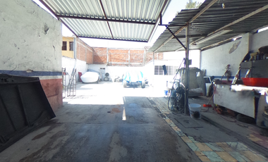 LOCAL CON TERRENO EN VENTA COLONIA CENTRO CELAYA GUANAJUATO