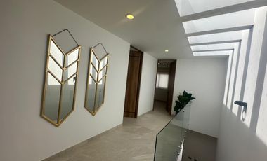 CASA EN VENTA EN ZIBATA/ QUERÉTARO