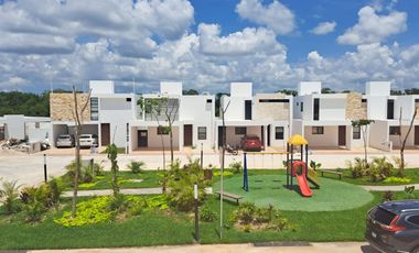 Casa en venta en Merida,Yucatan en Conkal, 4 RECAMARAS,ALBERCA EN PRIVADA