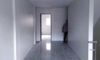 MALATE MANILA 4-STOREY TOWNHOUSE FOR RENT WITH 3-BEDROOMS 1-PARKING