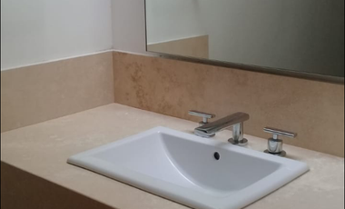 CASA EN RENTA EN YUCATÁN COUNTRY CLUB EN PRIVADA CON AMENIDADES.