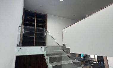 ESPECTACULAR CASA NUEVA EN RENTA EN ZEN LIFE II