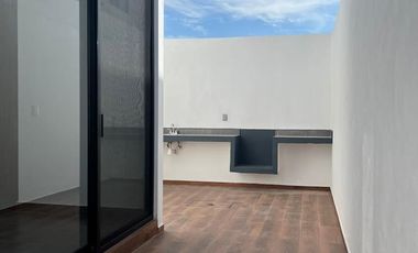 ESPECTACULAR CASA NUEVA EN RENTA EN ZEN LIFE II